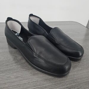 Hush Puppies Heaven Black Leather Slip On Loafers Womens 8. H55540 Comfort Flats